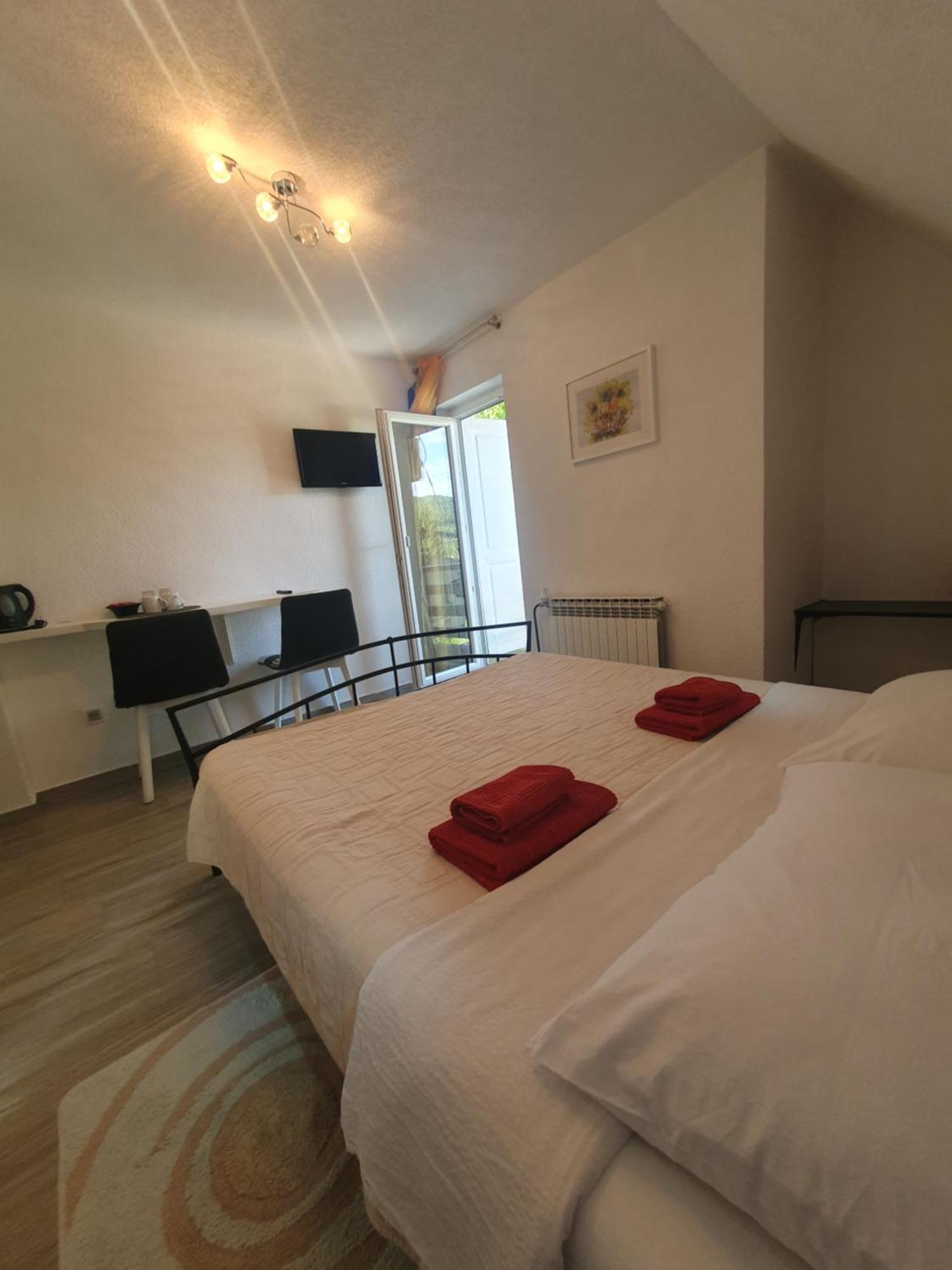 Guesthouse Nikola Plitvička Jezera Zimmer foto