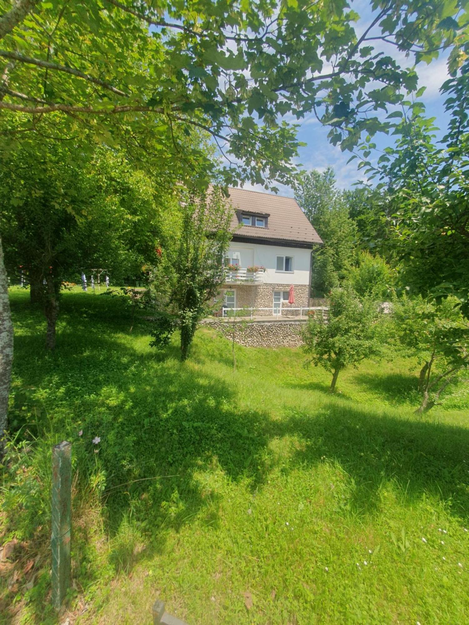 Guesthouse Nikola Plitvička Jezera Exterior foto