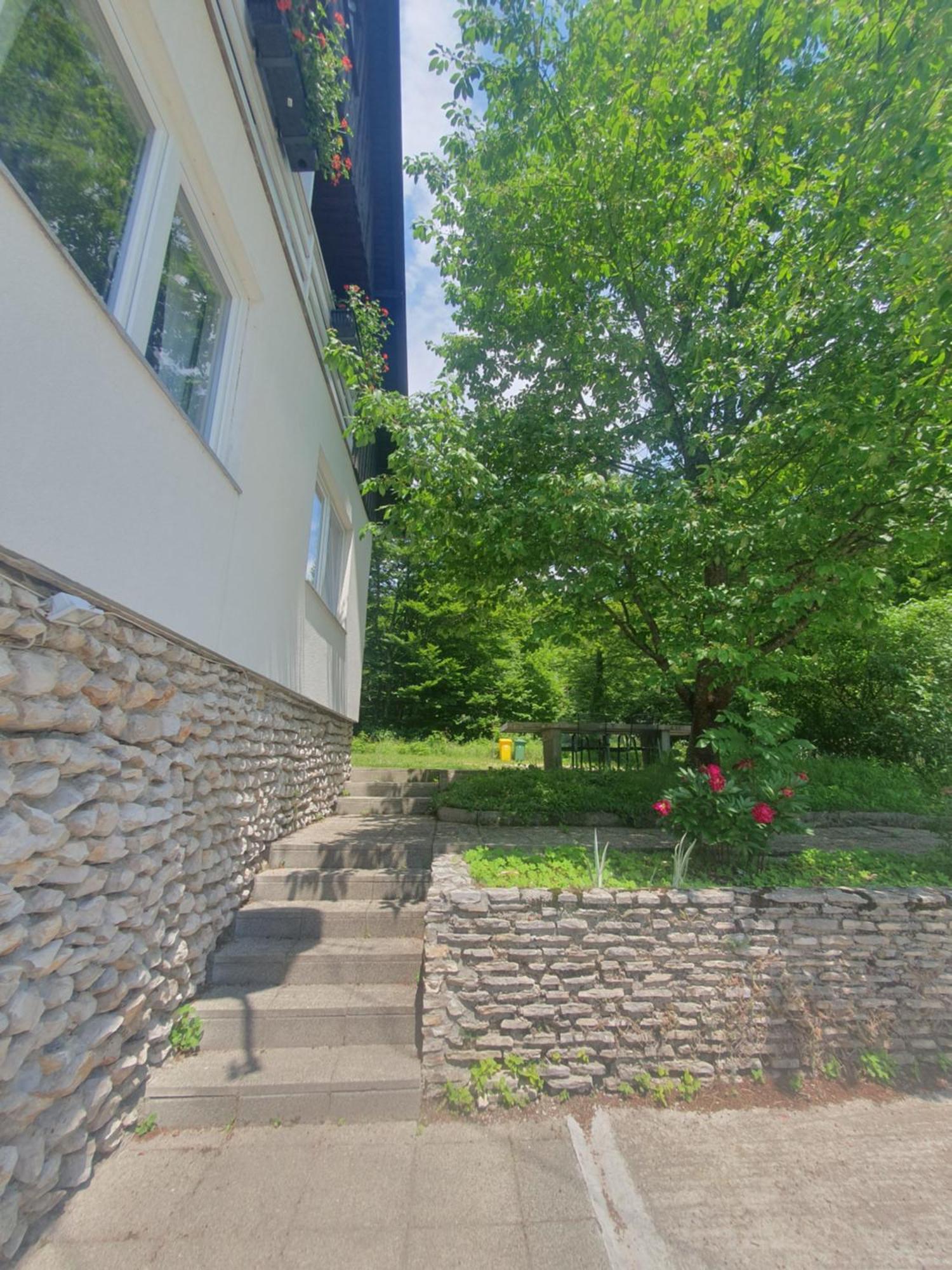 Guesthouse Nikola Plitvička Jezera Exterior foto